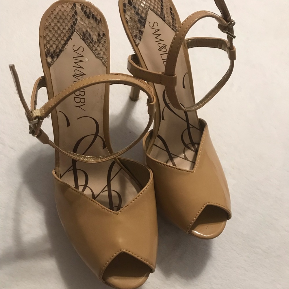 Sam&Libby Heels - Picture 2 of 7